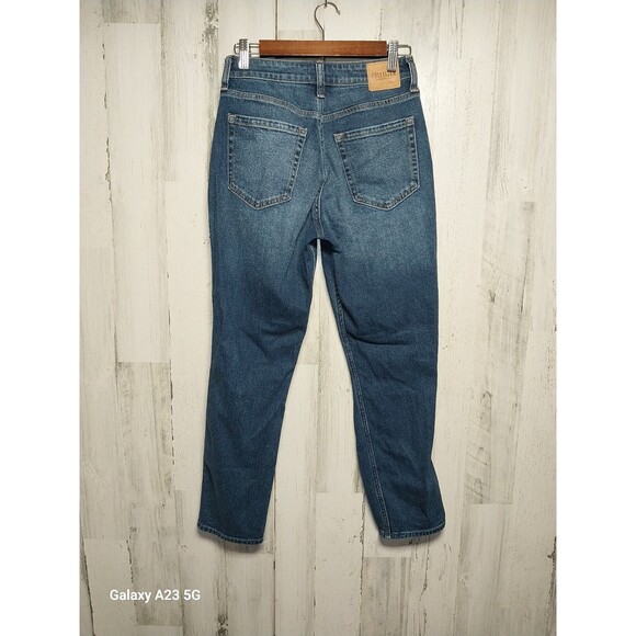 Hollister Jeans Women's Curvy High Rise Mom  Juniors 3R Distressed Destroyed - Picture 4 of 8